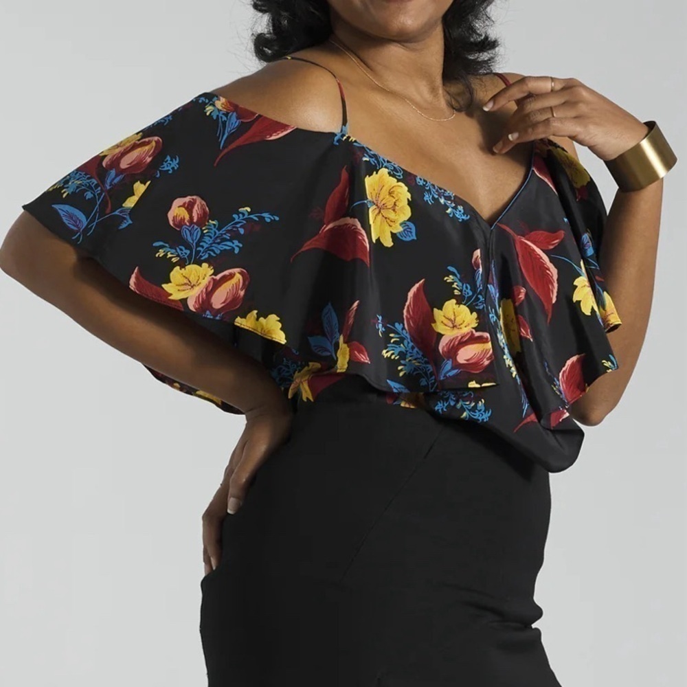 $300 100% Silk Diane Von Furstenberg Top